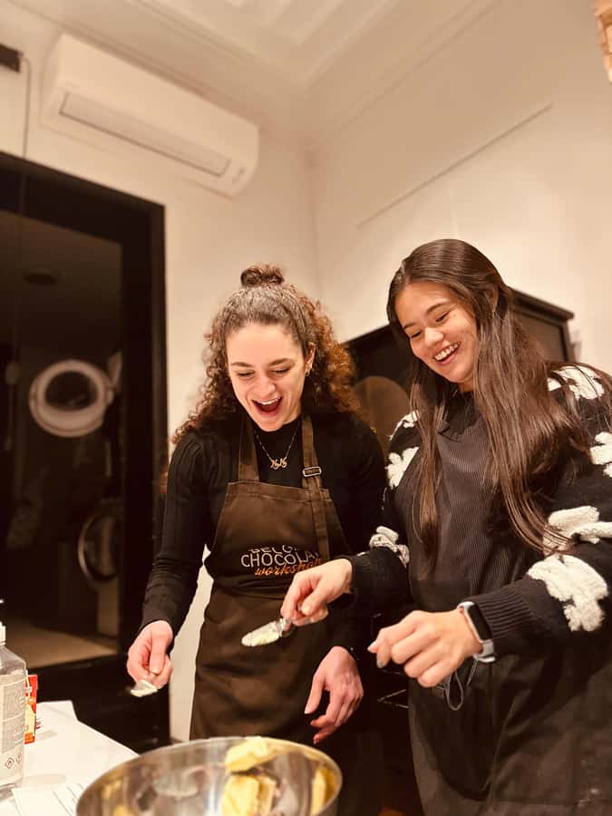1.5h Cusco Chocolate Workshop - Truffles & Hot Chocolate - Making truffles from scratch: what you actually learn