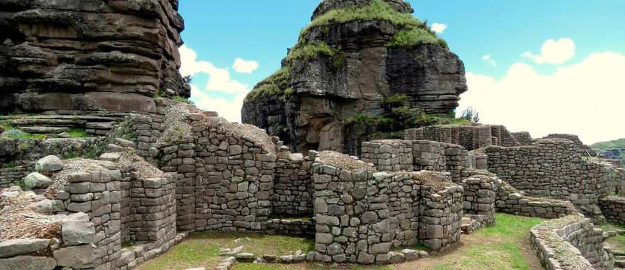 1 day excursion to Waqrapukara - 5:00 a.m. pickup and the ride south from Cusco