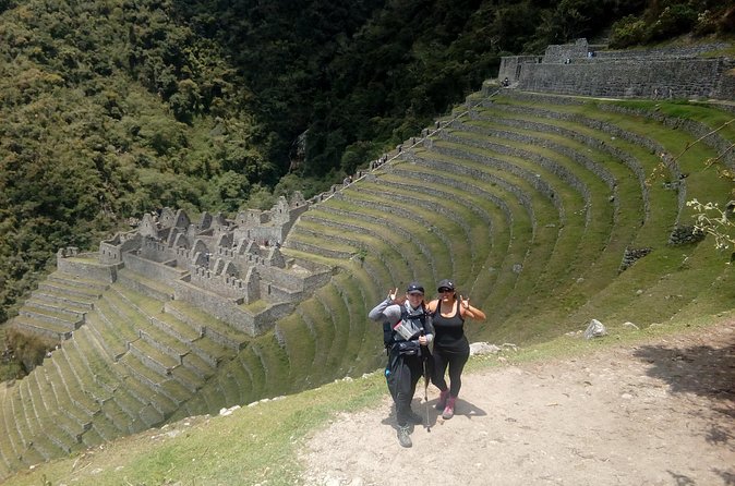 2 Day Hiking Short Inca Trail to Machu Picchu - Day 1 Route: From the Trailhead to Wiñay Wayna and Sun Gate
