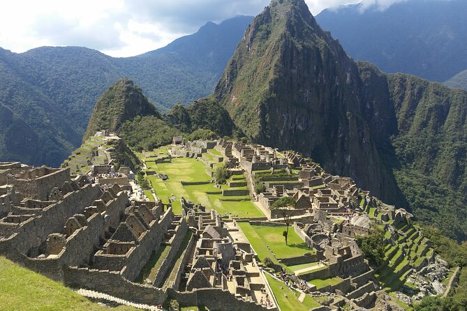 2-Day Sacred Valley & Machu Picchu by Train - Small Group Tour - Pisac Market: souvenirs, textiles, and buying without feeling rushed