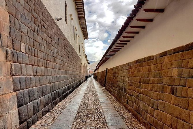 4-Day: All Included Excursion City Tour, Sacred Valley & MachuPicchu - Small-Group (Up to 15) and the Human Parts of Getting There