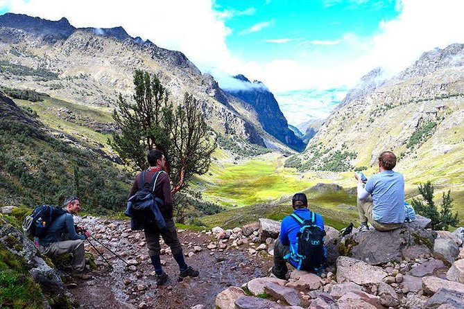 4-Day Lares Trek to Machu Picchu - Day 3: local families, Quechua words, and arriving at Lares hot springs
