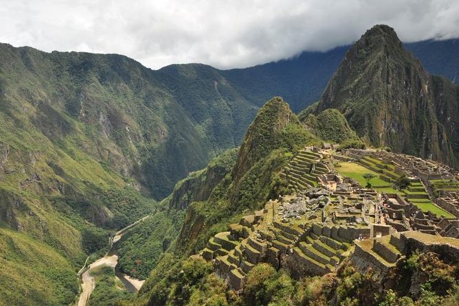 4-Day Lares Trek to Machu Picchu from Cusco - Day 4 at first light: Machu Picchu guided walk, then your own time