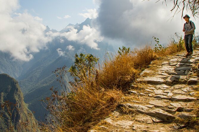 4 Days Inca Trail To Machu Picchu - Day 1: 4:20 am pickup, km 82 passport check, and Huayllabamba camp