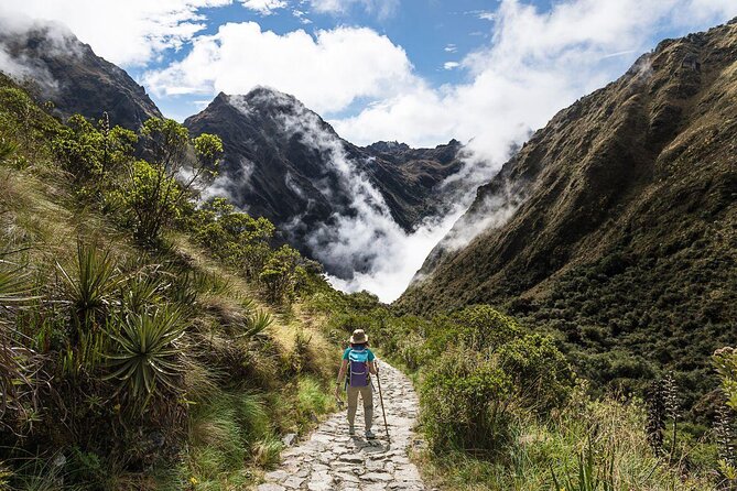 4 Days Inca Trail To Machu Picchu - Fitness reality check: Day 2 climbs to Warmiwañiusca