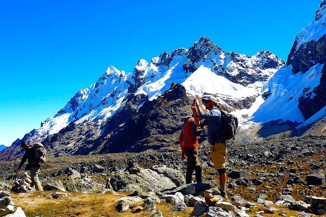 5 Day - Salkantay trek to Machu Picchu - Group Service - Your guide and crew: why the people matter on a 5-day trek