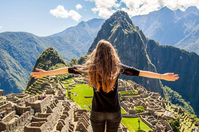 5 Day - Tour to Machu Picchu Traditional - Group service - Train to Aguas Calientes on Day 3: 11:30 Departure, 3.5 Hours to Downtime