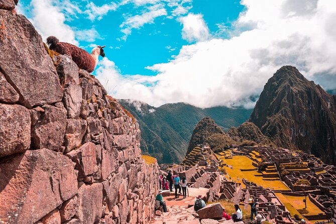 6-Day Tour of Cusco Magico-Machu Picchu-Rainbow Mountain - Cusco first look: Coricancha, Sacsayhuaman, Q’enqo, and Tambomachay