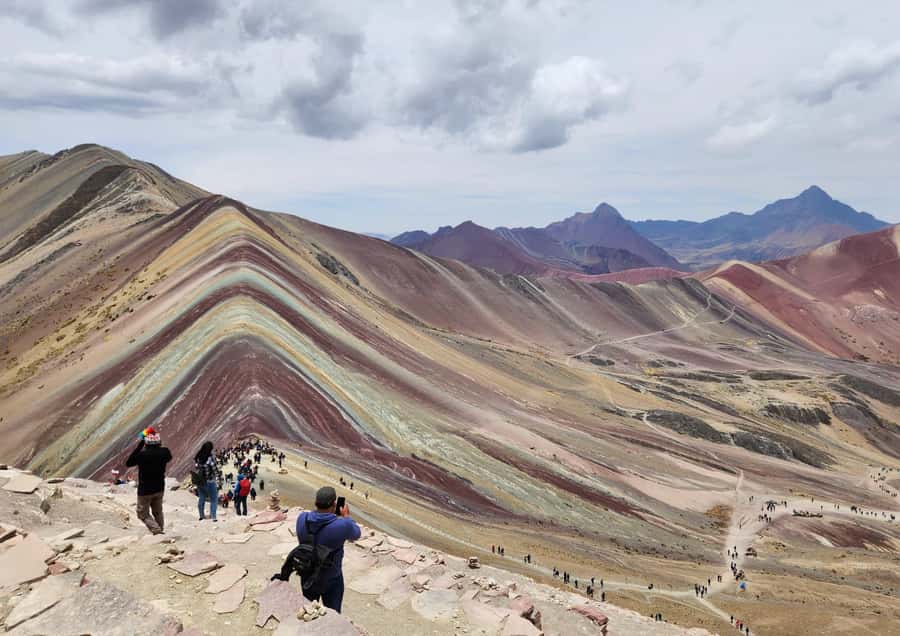 7 Colors Mountain Tour + Red Valley - Price and value: what $65 (and private group days) really buys