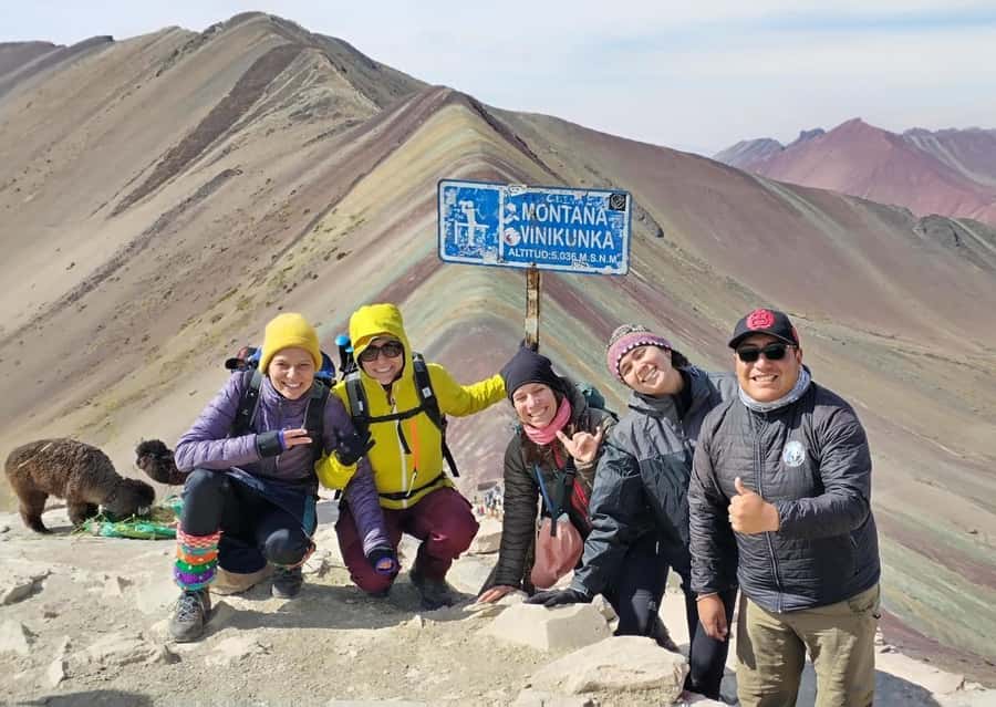 7 Colors Mountain Tour + Red Valley - Cusipata breakfast, long bus time, and planning your energy