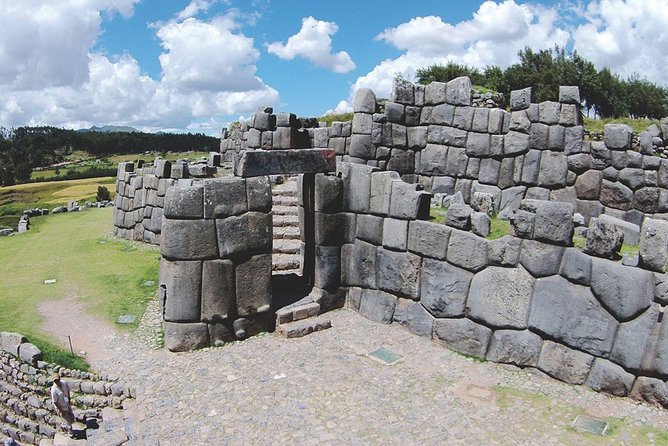 City Tour in Cusco & visit Museum South American Camelid - The Bus Tour Reality (And Why It’s Still Smart)