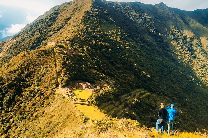 Classic Choquequirao Trek – 5 Days / 4 Nights - The middle of the trek: Playa Rosalina down, then the zigzag uphill to Marampata