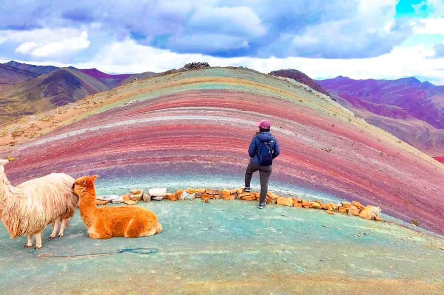 Colorful mountain tour Palcoyo | Cusco - The early morning Cusco pickup and Cusipata breakfast