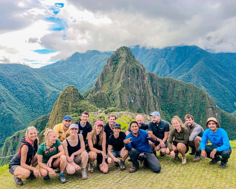 Cusco: 4-Day Lares Trek to Machu Picchu with Panoramic Train - Day 2: Condor Pass (4,750 m), offering ceremony, and Canchacancha village life