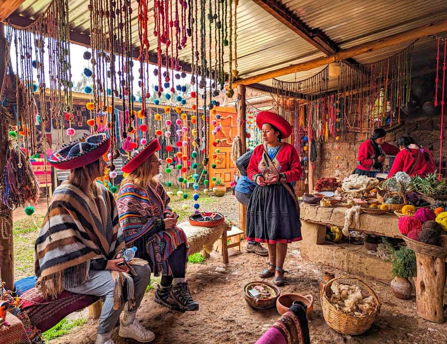 Cusco:Chinchero,Moray & Salt Mines drop-off in Ollantaytambo - Key highlights worth planning around