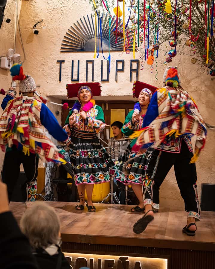 Cusco: Folkloric Andean Show & 3-Course Dinner at Tunupa - Plaza de Armas Dinner With Andean Music in the Middle