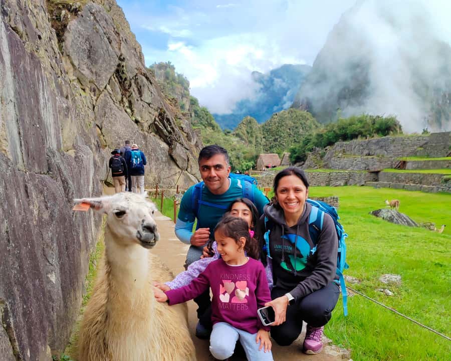CUSCO: Full Day All Included Private Machu Picchu Experience - Aguas Calientes: where the day can feel long (and why)