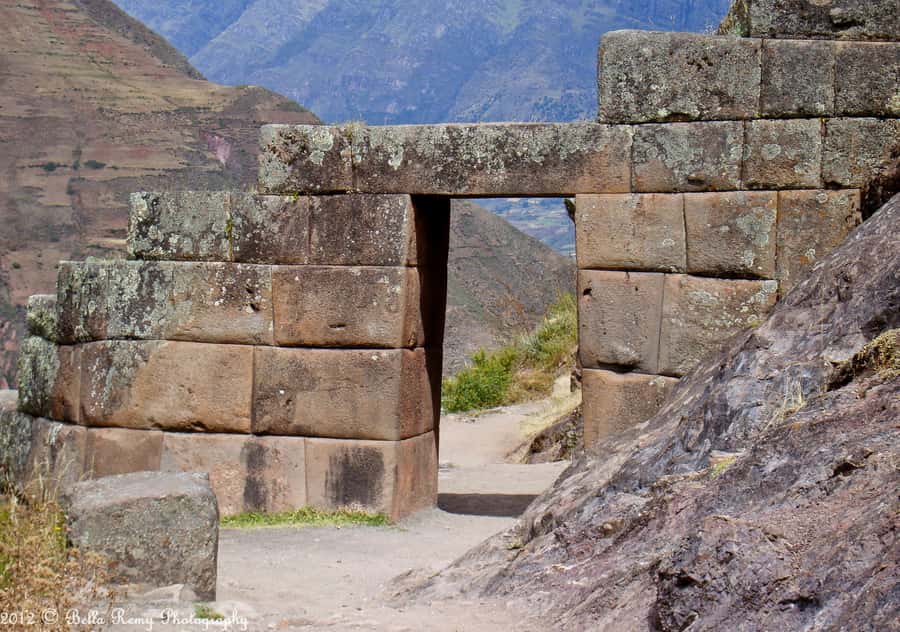 Cusco: Full-Day Sacred Valley and Maras Tour - Maras Town and Salineras Salt Mine: 3,000+ Pools That Make Photos Easy