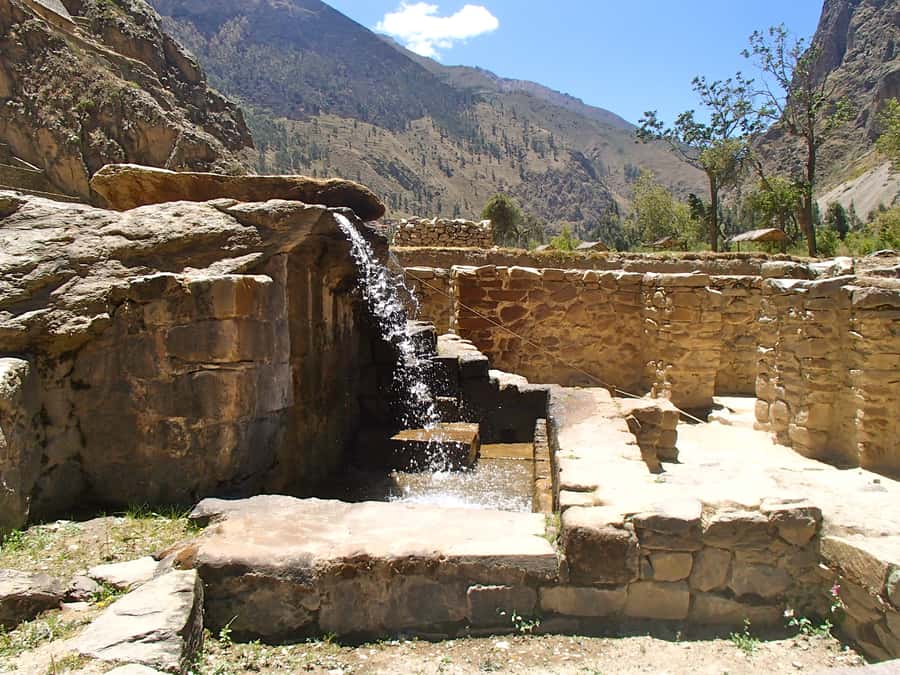 Cusco: Full-Day Sacred Valley and Maras Tour - Urubamba Buffet Lunch: A Midday Reset Without Leaving the Route