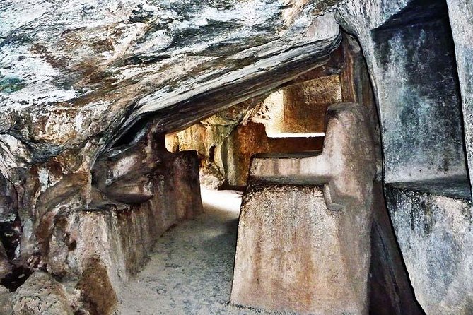 Cusco Half Day City Tour: Four Ruins - Tambomachay: the Bath of the Inca and the spring system