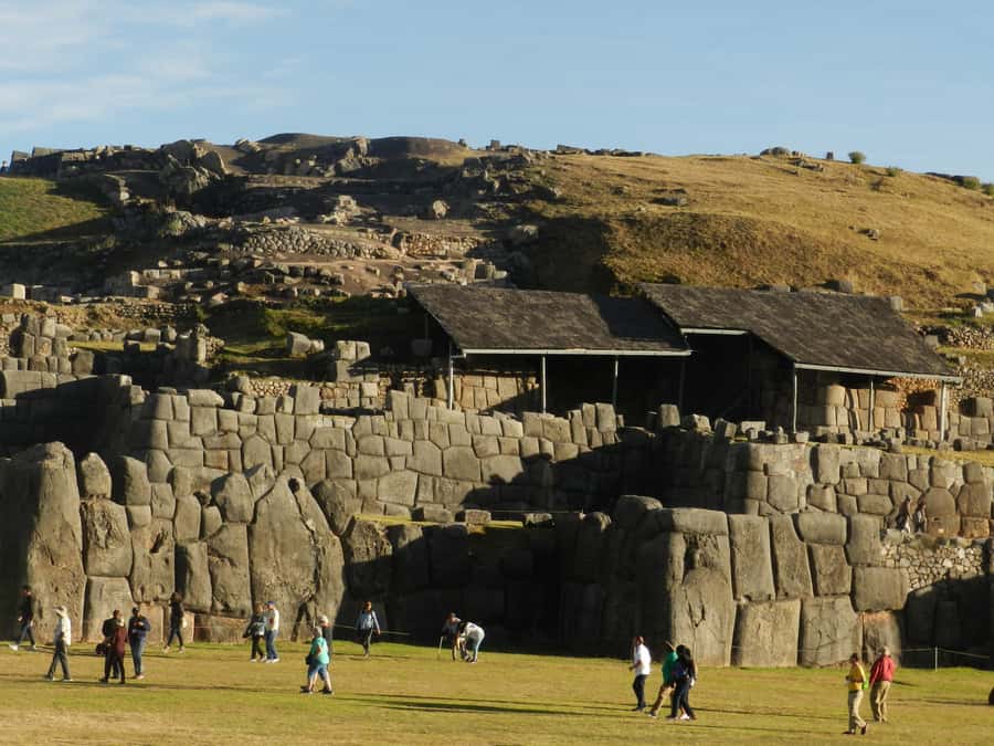 Cusco: Half-Day Historic City Tour - The craft center finale: learning to spot traditional garments