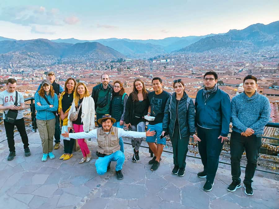Cusco: Historic Walking Tour with Pisco Sour and Music Show - The luthier workshop and Andean music show: history you can hear