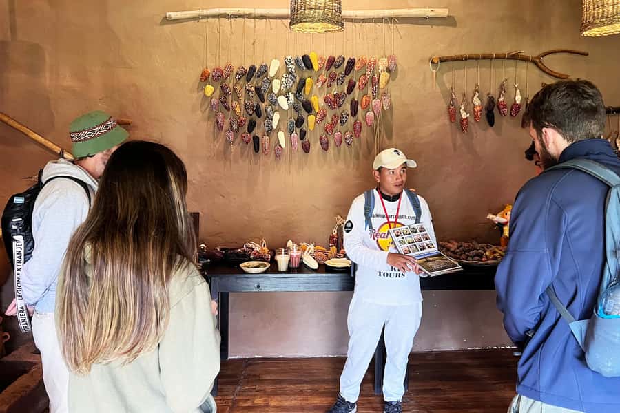 Cusco: Historic Walking Tour with Pisco Sour and Music Show - Plaza de Armas highlights: Cathedral views and colonial landmarks you can actually picture