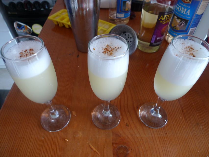 Cusco: Legends and History Night Tour with Pisco Sour - The pisco sour finale: tasting, appetizer, and a local bar stop