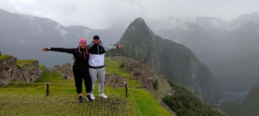 Cusco: Machu Picchu Day Trip with Train + Entrance ticket - What the $333 price includes—and where the value comes from