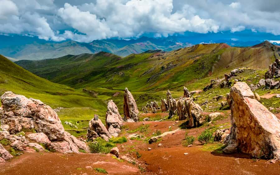 Cusco: Mountain of 7 colors Vinicunca and the Red Valley (optional) - Buffet breakfast at altitude: fuel you’ll be glad you had