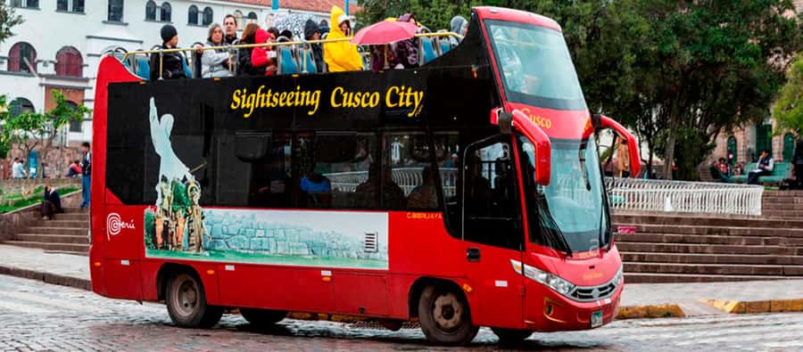 Cusco: open-top bus city tour - San Cristobal to Colcampata: the route that frames Plaza de Armas
