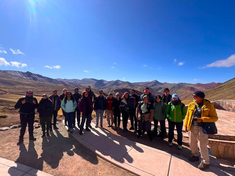 Cusco: Palcoyo Mountain Day Trip with Breakfast and Lunch - Palcoyo from Cusco: why the colors feel unreal