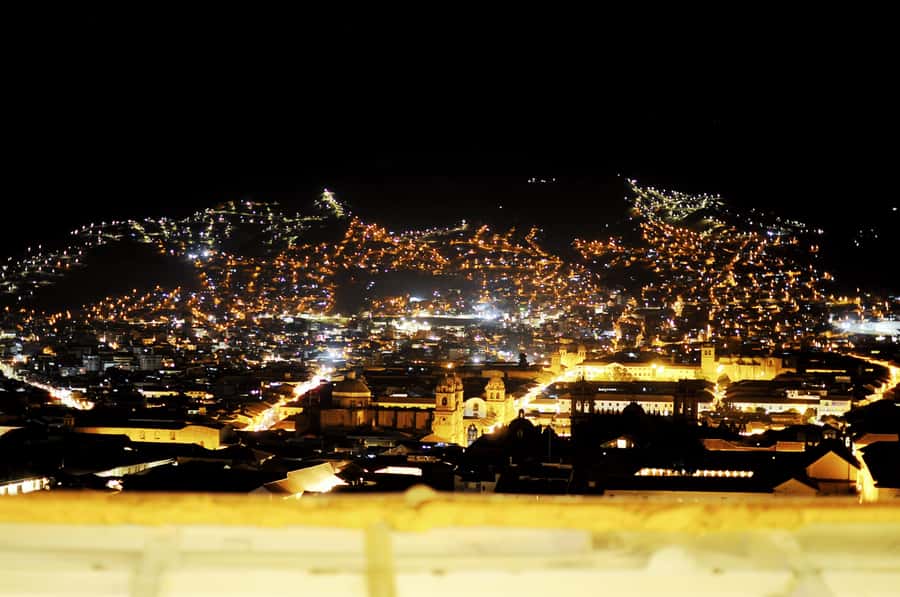 Cusco: Pub Crawl with Skip-the-Line Access and Drinks - The Group Experience: Languages and How the Guide Keeps You Included