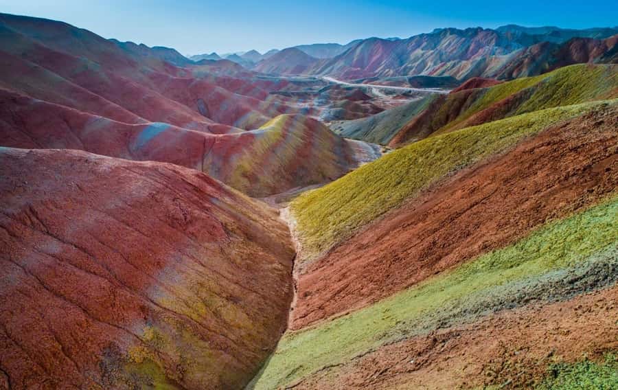 Cusco : Rainbow Mountain and Red Valley Tour - Wildlife and viewpoints: what the guide actually adds