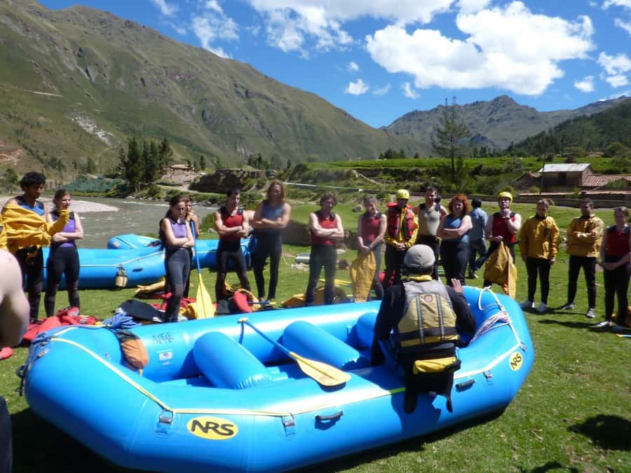 Cusco: River Rafting Adventure Full Day | Adrenaline Tour - On the Urubamba: what the rapids feel like (and how serious it gets)