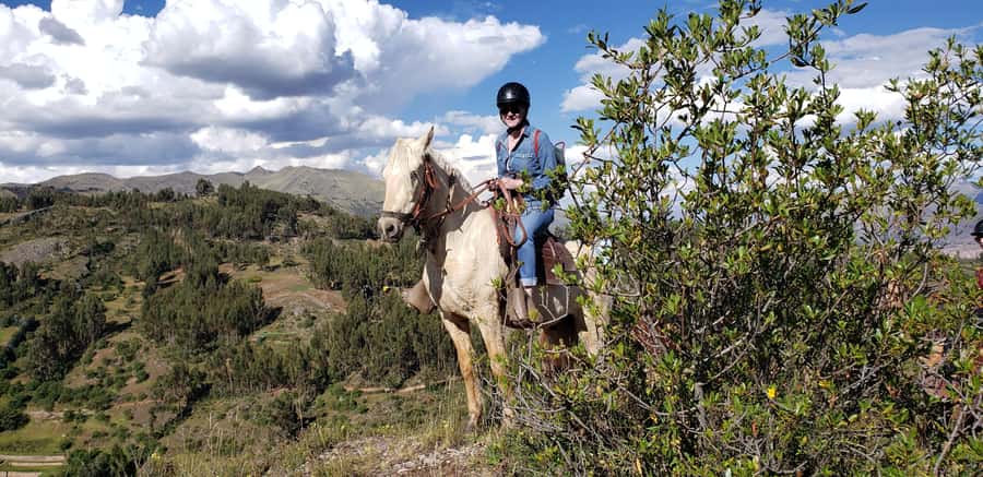 Cusco: Sacsayhuaman Guided Tour and 1-Hour Horseback Ride - Sacsayhuamán: Cusco’s Inca “old heart” up close