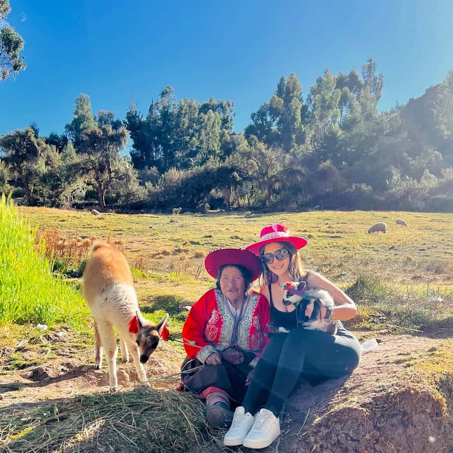 Cusco: Sacsayhuaman, Qenqo, Puca Pucara & Tambomachay Tour - Guide quality is a big part of the value