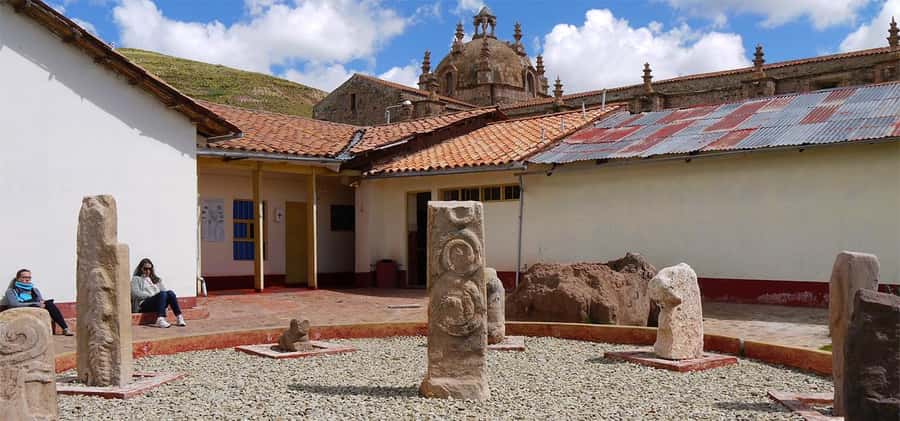 Cusco: Scenic Route of the Sun to Puno with Buffet Lunch - Andahuaylillas Church: the Sistine Chapel of America stop