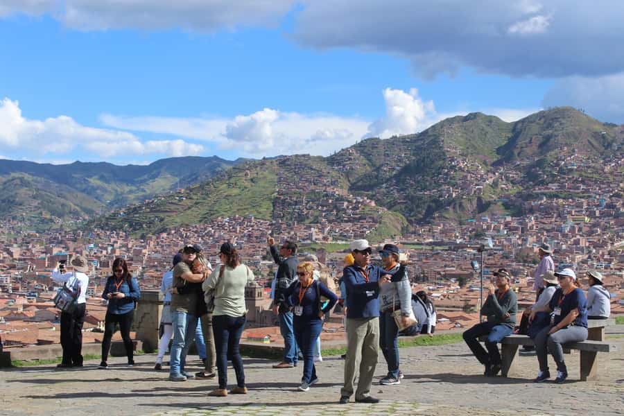 Cusco: Sightseeing Tour of the City on an Open-Top Bus - Cristo Blanco mirador: the view that makes the whole tour click