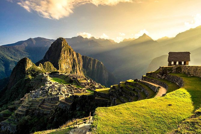 Excursion to MachuPicchu with Train Vistadome Full Day - Vistadome Train: Scenic Comfort vs. Hype