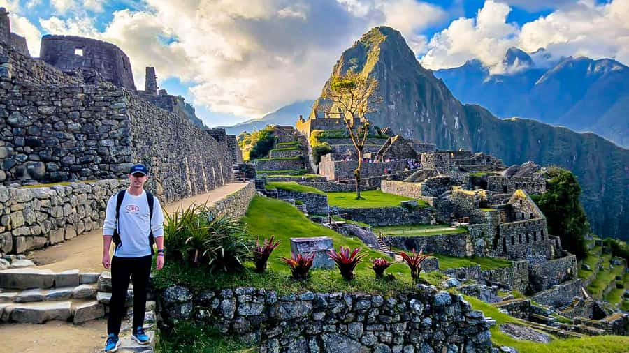 From Cusco: 1-day Machu Picchu Tour by Train - Aguas Calientes break: lunch, walking, and optional thermal baths