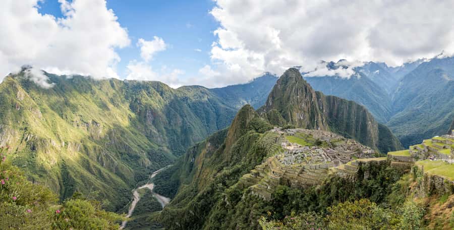 From Cusco: 2-Day Inca Trail to Machu Picchu - Day 1: Cusco to Aguas Calientes, with the Sacred Valley drive and a real walking start