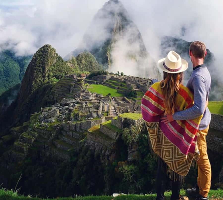 From Cusco: 2-Day Inca Trail to Machu Picchu - What to bring for cold mornings, warm springs, and long checkpoints
