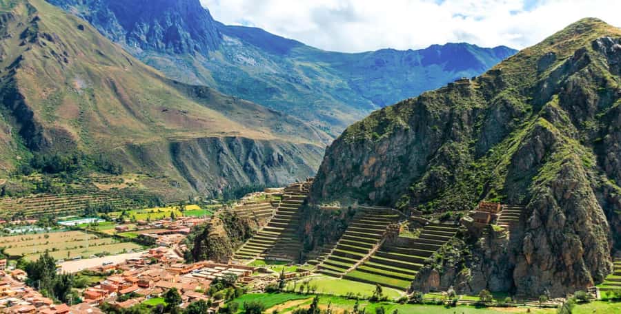 From Cusco:Chinchero, Moray, Maras, Ollantaytambo with lunch - Urubamba Buffet Lunch: Eat Something That Helps You Climb Later