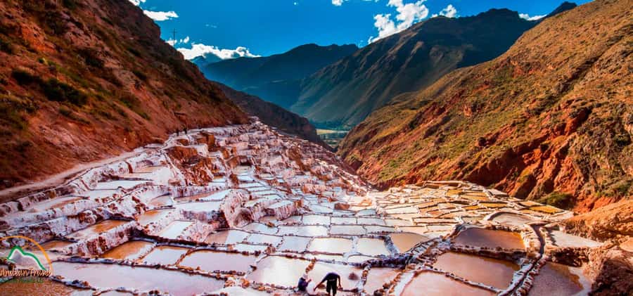 From Cusco: Chinchero Weavers, Moray, Maras Salt Mines Tour - Chinchero: the textile process and what it means after Moray
