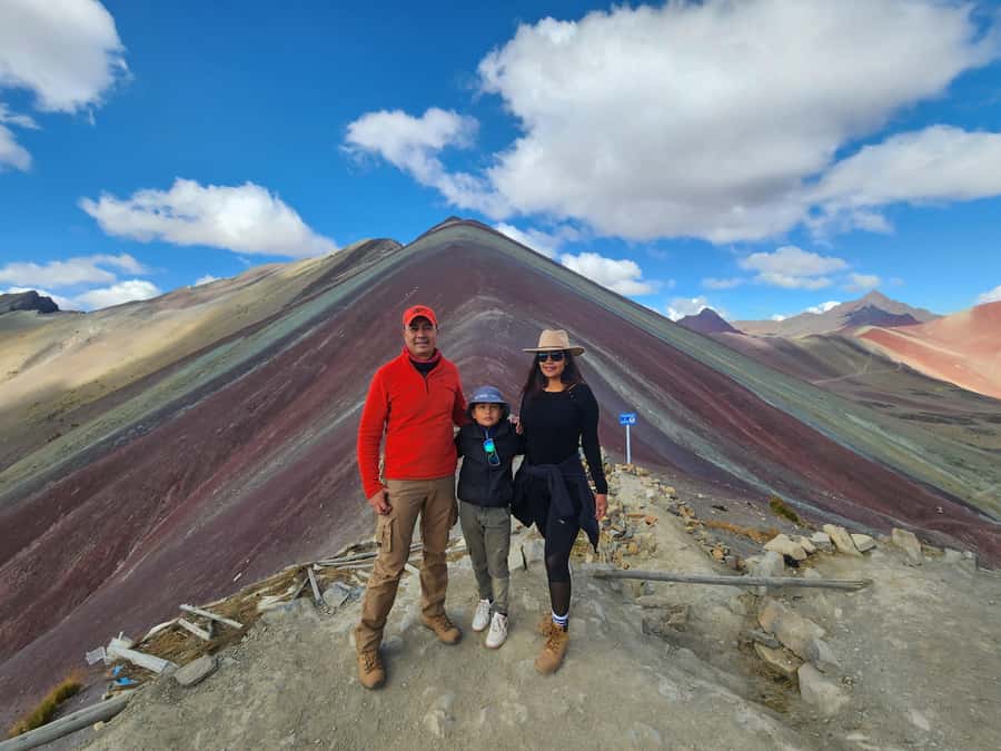 From Cusco: Full Day tour to Rainbow mountain and Red Valley - The Rainbow Mountain viewpoint experience: photos, time, and weather reality