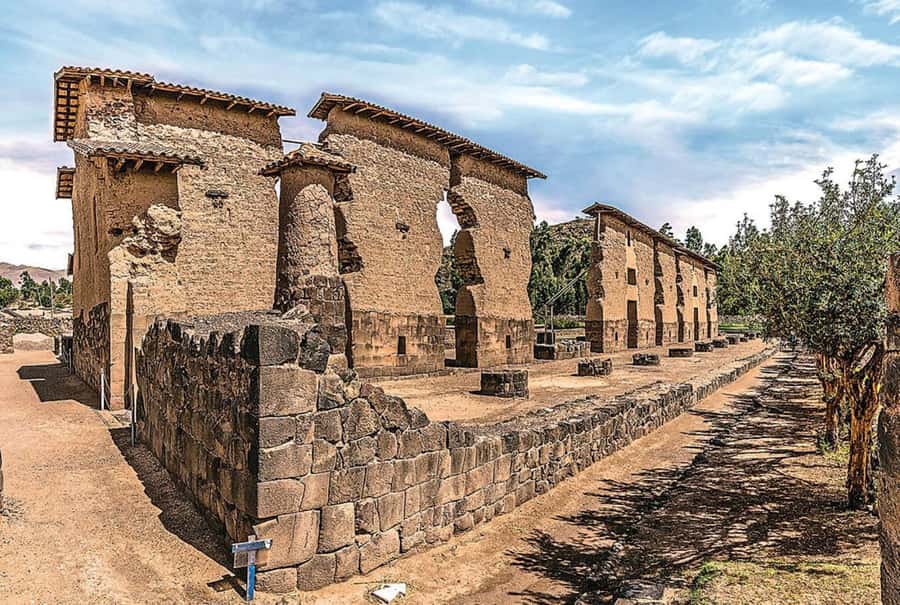 From Cusco: Full-Day Touristic Bus to Puno with Guided Tours - Cusco pickup and the early start reality