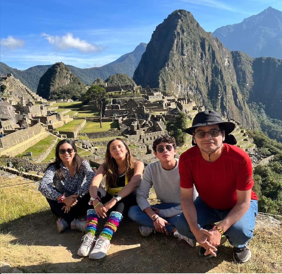 from cusco machupicchu 2 days - Choosing Your Route: Jungle Walk vs Train Comfort vs Full-Day Sprint