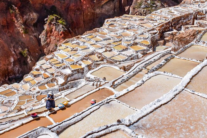 From Cusco: Moray, Maras Salt Mines & Chinchero Weavers Half-Day - The Guide and Driver: What Makes the Explanations Click