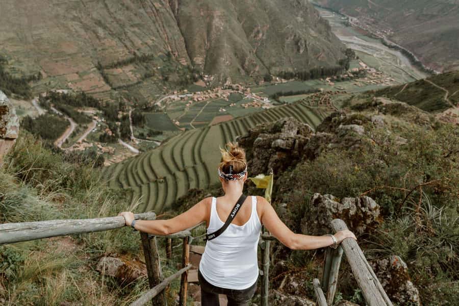 From Cusco: Private Pisac Ruins and Alpaca Farm Day Trip - Manos de la Comunidad stop: what it adds to your day